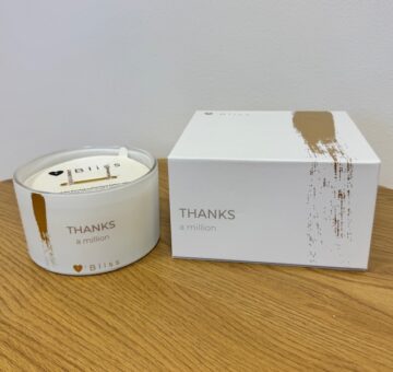 Väike küünal sõnumiga 